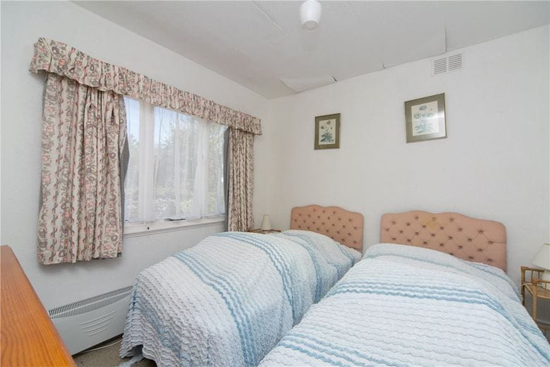 26.7 acres House, Lon Tan Y Bryn, Morfa Nefyn LL53 - Available