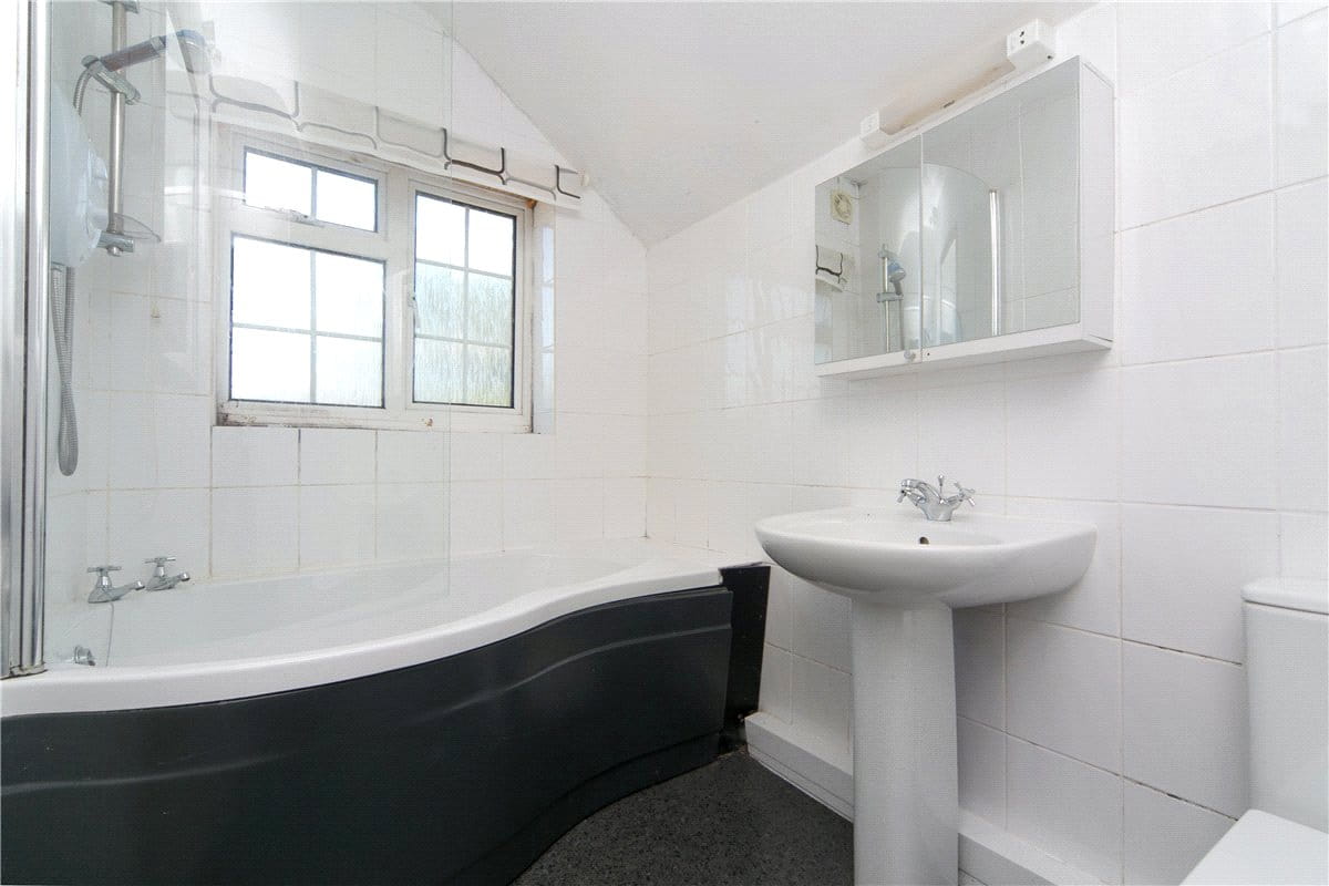 73 acres House, Llanfairtalhaiarn, Abergele LL22 - Available