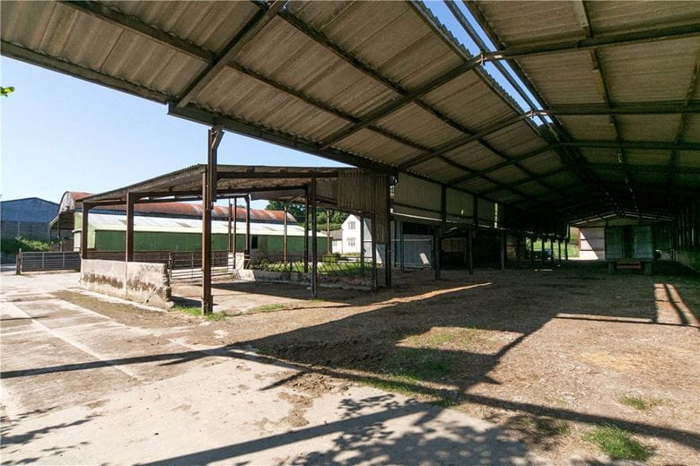 73 acres House, Llanfairtalhaiarn, Abergele LL22 - Available