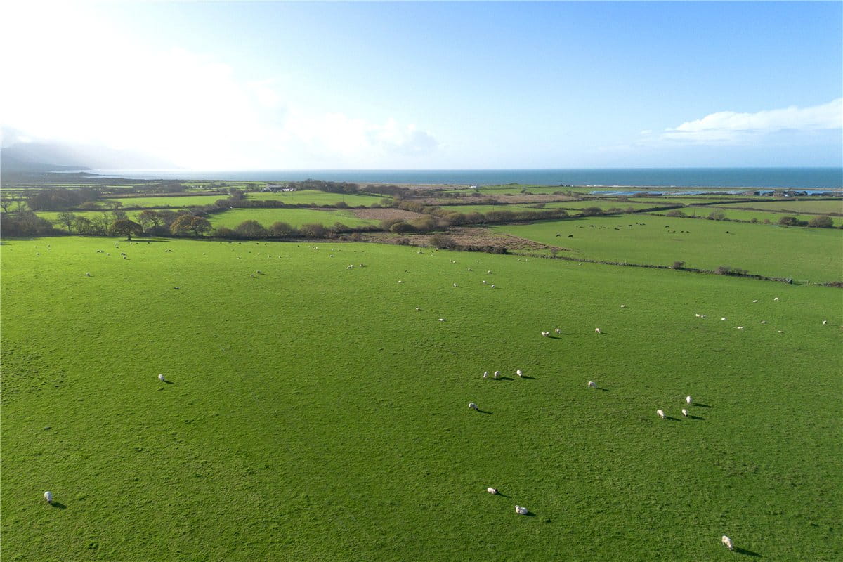 265 acres Farm, Pontllyfni, Caernarfon LL54 - Available