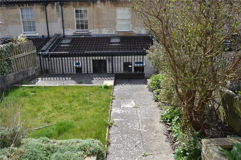 3 bedroom house, Lark Place, Bath BA1 - Let Agreed