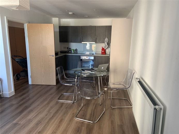 2 bedroom flat, Midland Road, Bath BA2