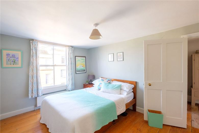 3 bedroom house, Northampton Street, Bath BA1 - Available