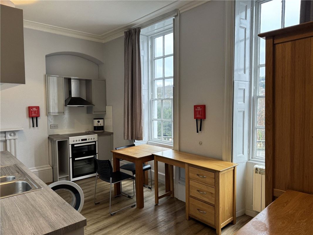 1 bedroom flat, Terrace Walk, Bath BA1 - Let Agreed