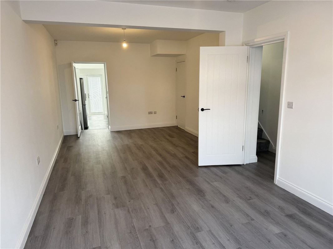 3 bedroom house, Tunley, Bath BA2 - Available