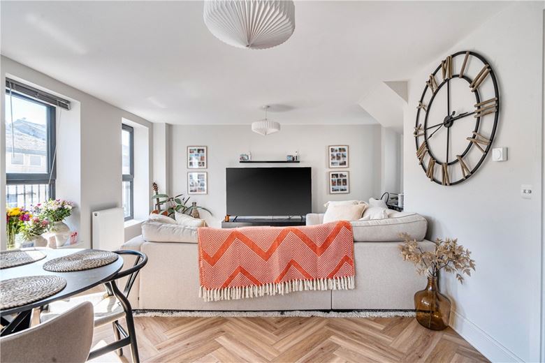 2 bedroom house, Westmoreland Road, Bath BA2