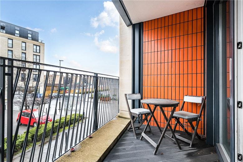 1 bedroom flat, Midland Road, Bath BA2