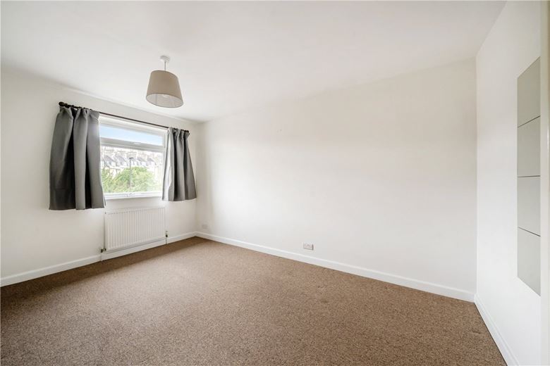 3 bedroom flat, Lansdown Road, Bath BA1 - Available