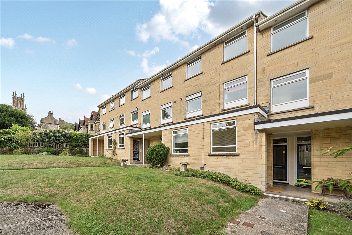 3 bedroom flat, Lansdown Road, Bath BA1 - Available