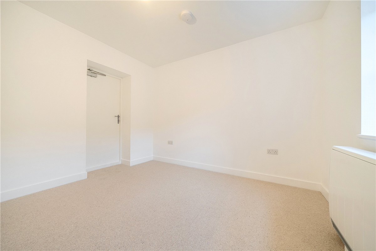 2 bedroom flat, Palace Yard Mews, Bath BA1 - Available