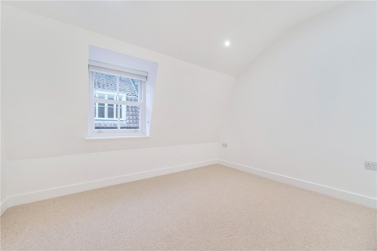2 bedroom flat, Palace Yard Mews, Bath BA1 - Available