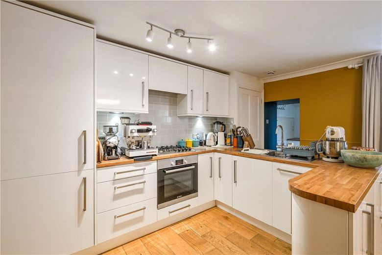 1 bedroom flat, Daniel Street, Bath BA2 - Available