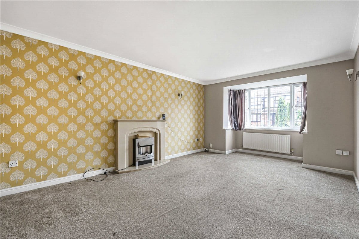 4 bedroom house, Butler Close, Kenilworth CV8 - Available