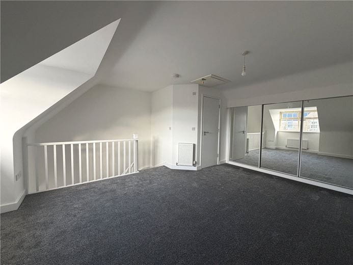 3 bedroom house, Comelybank Drive, Mexborough S64 - Available