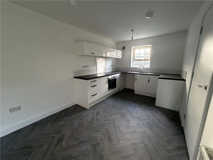 3 bedroom house, Comelybank Drive, Mexborough S64 - Available