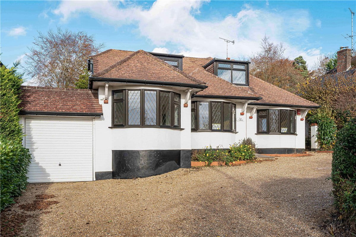 3 bedroom house, Bottom House Farm Lane, Chalfont St. Giles HP8 - Available