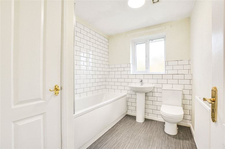 3 bedroom house, Burton Grove, Leighton CW1 - Let Agreed