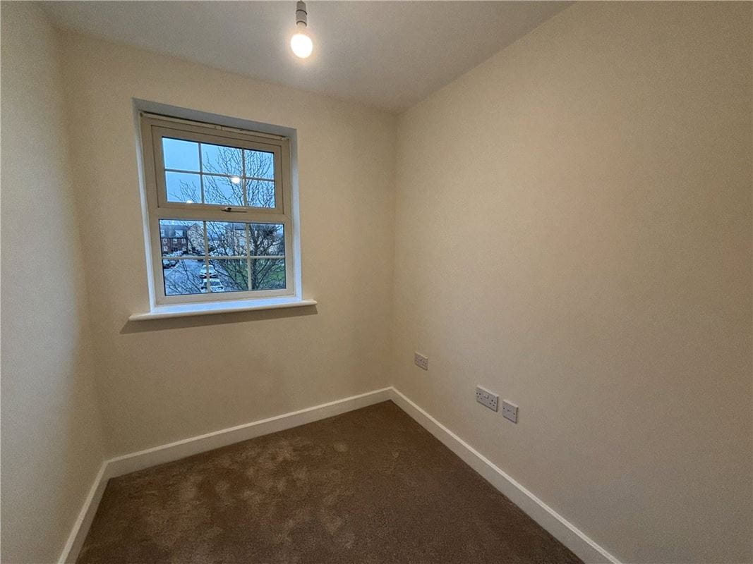 3 bedroom house, Comelybank Drive, Mexborough S64 - Available