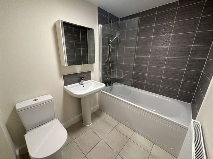3 bedroom house, Comelybank Drive, Mexborough S64 - Available