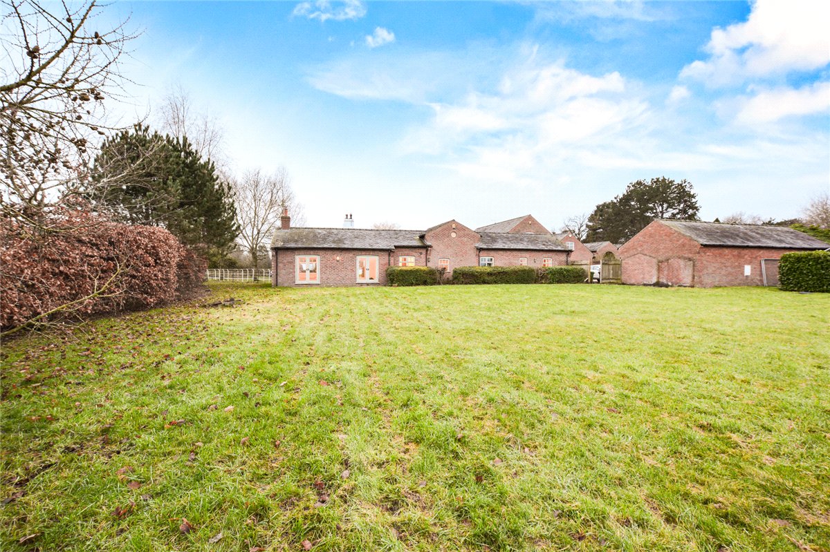 3 bedroom , Bowden View Lane, Mere WA16 - Under Offer