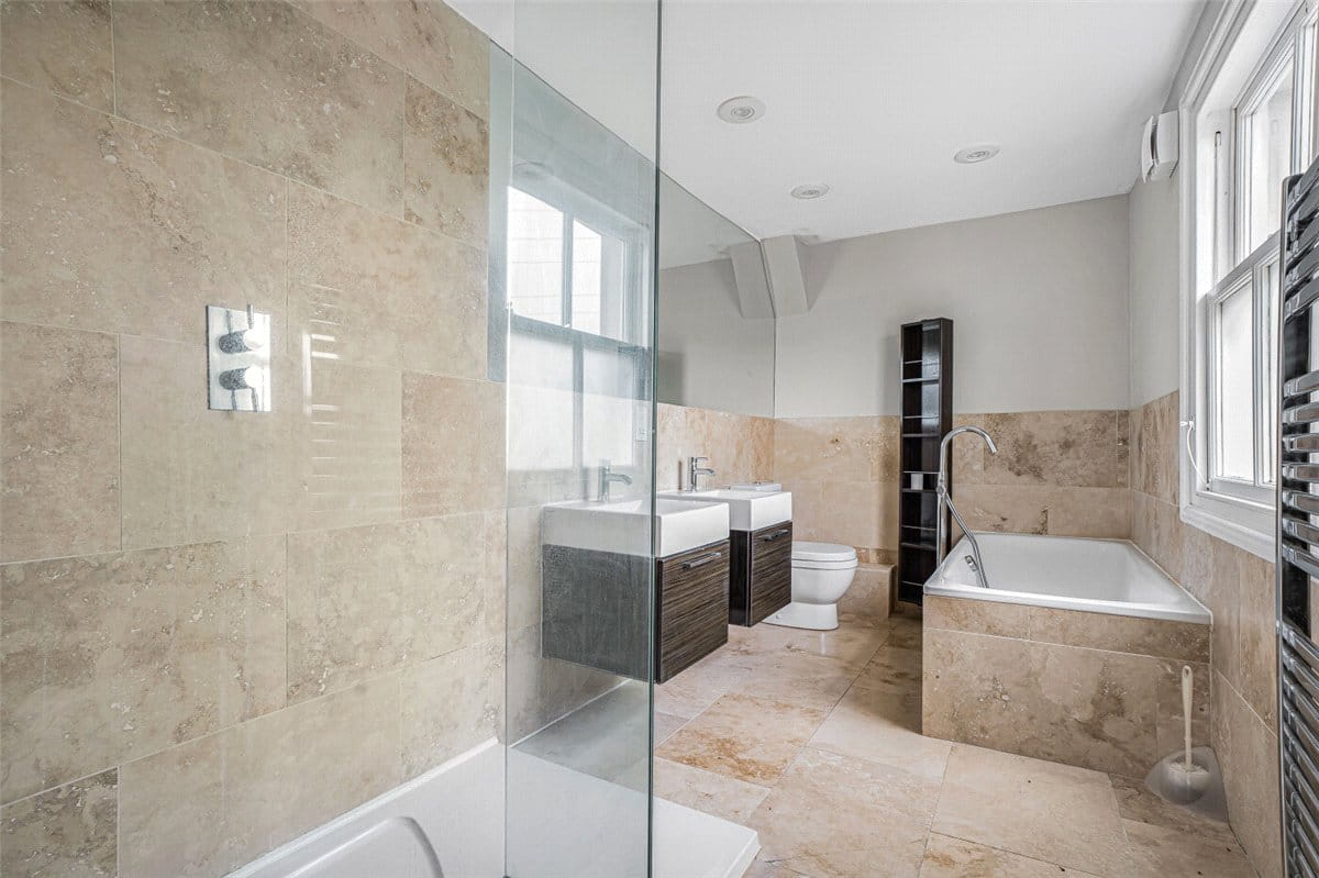 4 bedroom house, Cudsdens Court, Great Missenden HP16 - Available