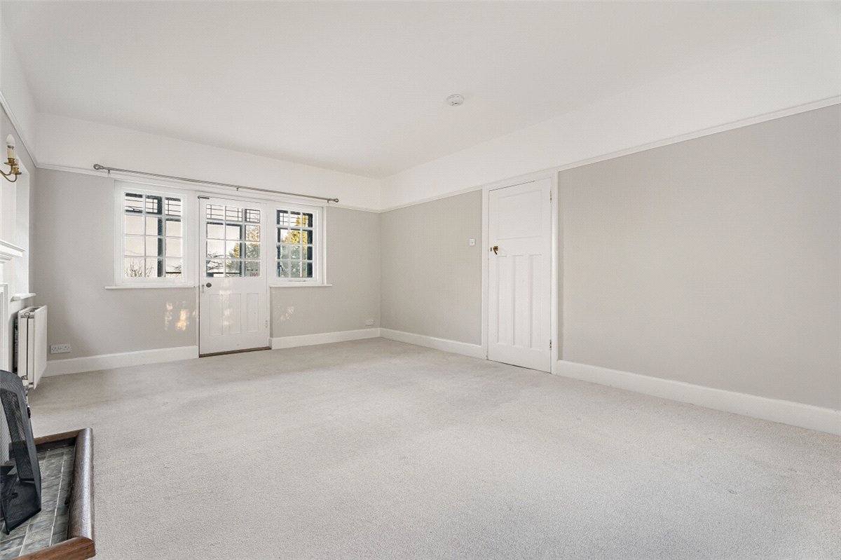 5 bedroom house, Ellesborough Road, Wendover HP22 - Available