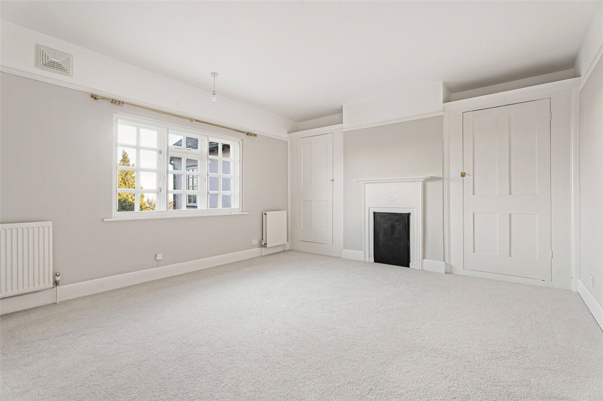 5 bedroom house, Ellesborough Road, Wendover HP22 - Available