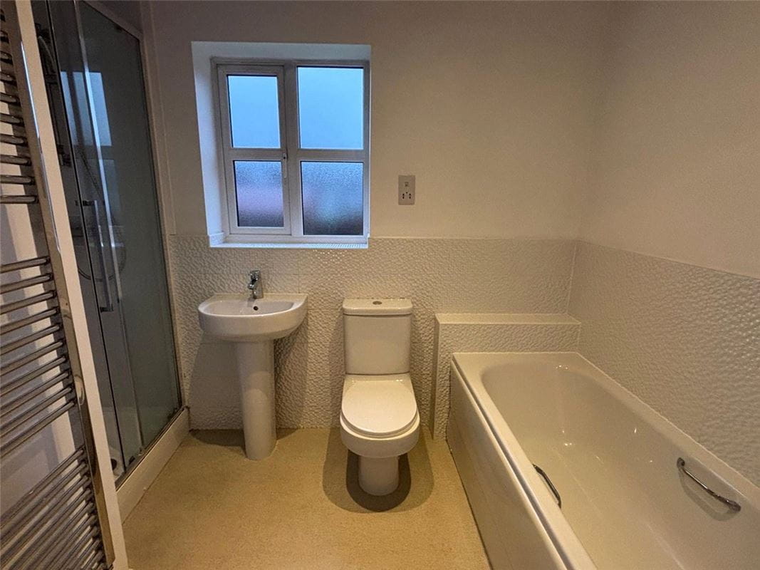 2 bedroom bungalow, Tomlinson Close, Newton DE55 - Available