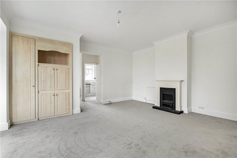 5 bedroom house, Ellesborough Road, Wendover HP22 - Available