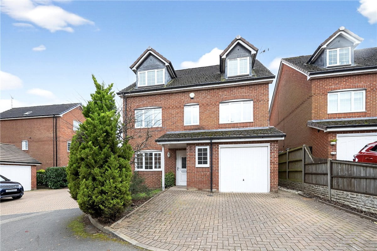 6 bedroom house, Arborfields Close, Kenilworth CV8 - Available