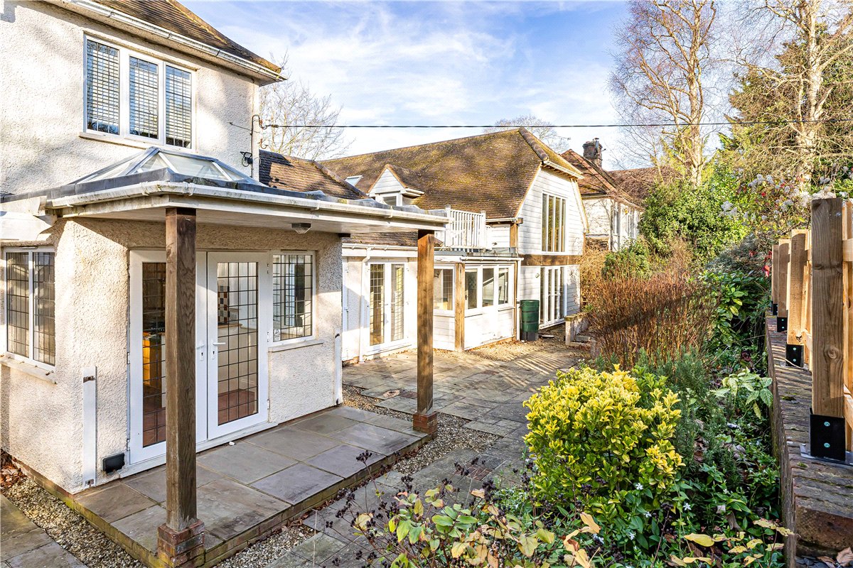 6 bedroom house, Ellesborough Road, Wendover HP22 - Available