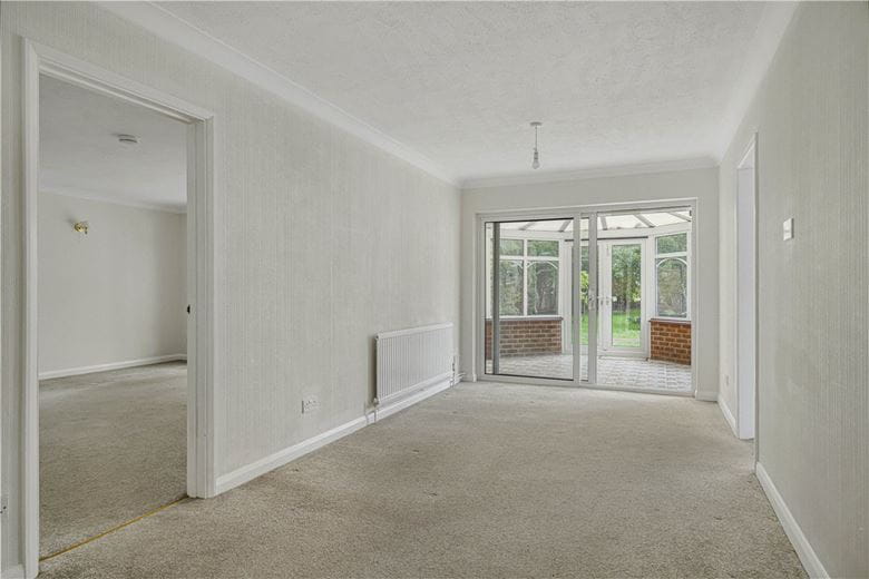 3 bedroom bungalow, Nash Lee Lane, Wendover HP22 - Available