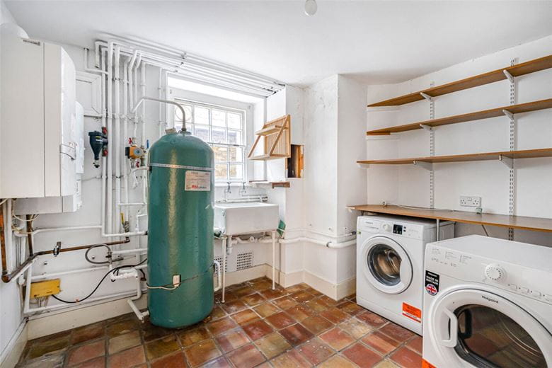 4 bedroom house, Park Village West, London NW1 - Available