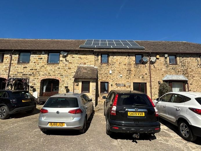 3 bedroom house, Bolsover Road, Woodthorpe S43 - Available