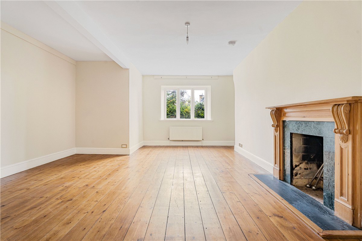 9 bedroom house, Turweston, Brackley NN13 - Available