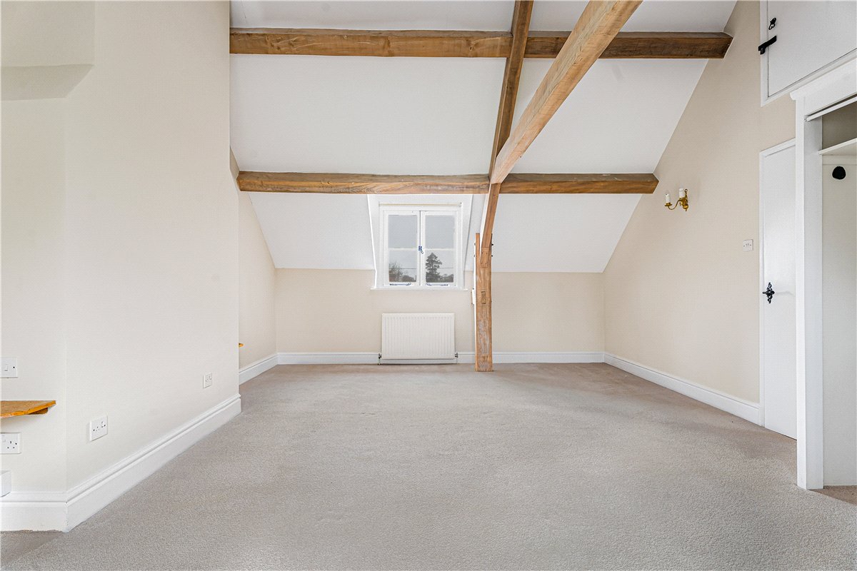 9 bedroom house, Turweston, Brackley NN13 - Available