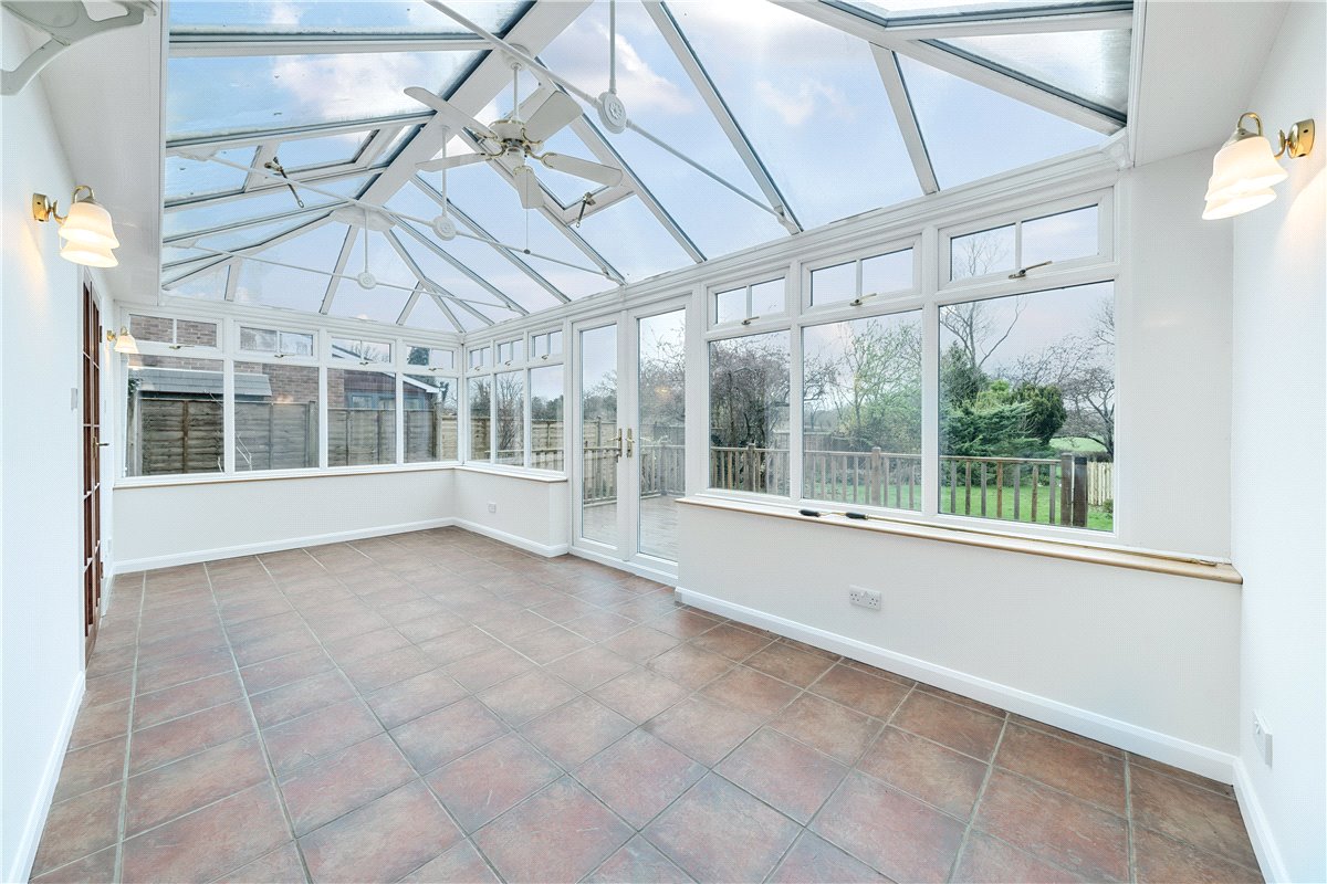 4 bedroom house, Ballinger Road, South Heath HP16 - Available