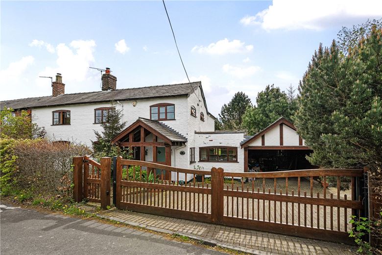 3 bedroom house, Hoo Green Lane, Mere WA16 - Available