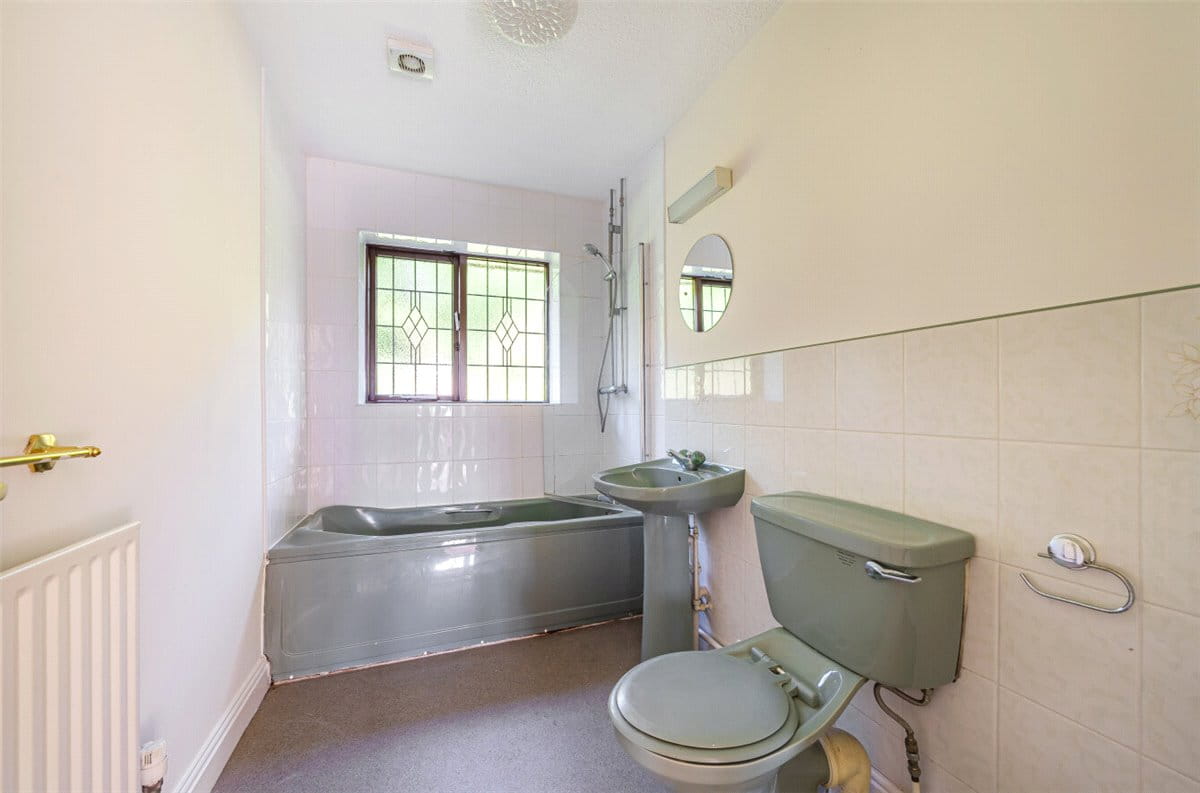 4 bedroom bungalow, School Lane, Hints B78 - Available