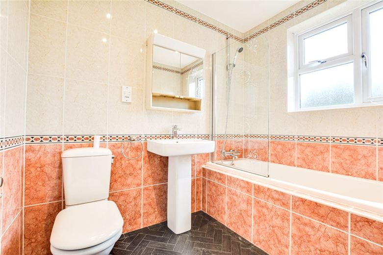 4 bedroom house, Burnside, Hale Barns WA15 - Available