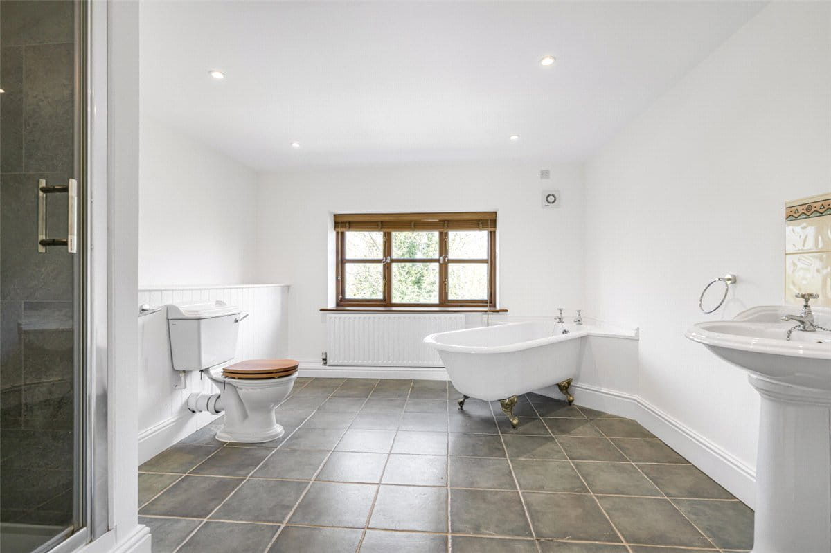 4 bedroom cottage, Yew Tree Court, Nantwich Road CW10