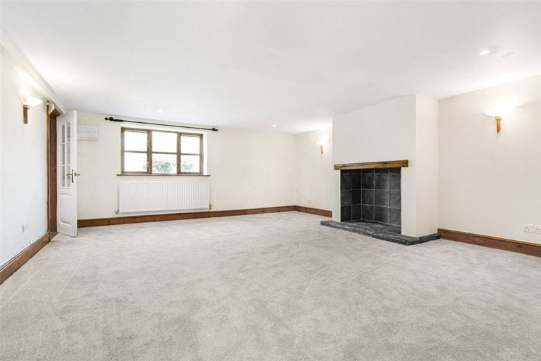 4 bedroom cottage, Yew Tree Court, Nantwich Road CW10