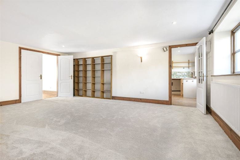 4 bedroom cottage, Yew Tree Court, Nantwich Road CW10