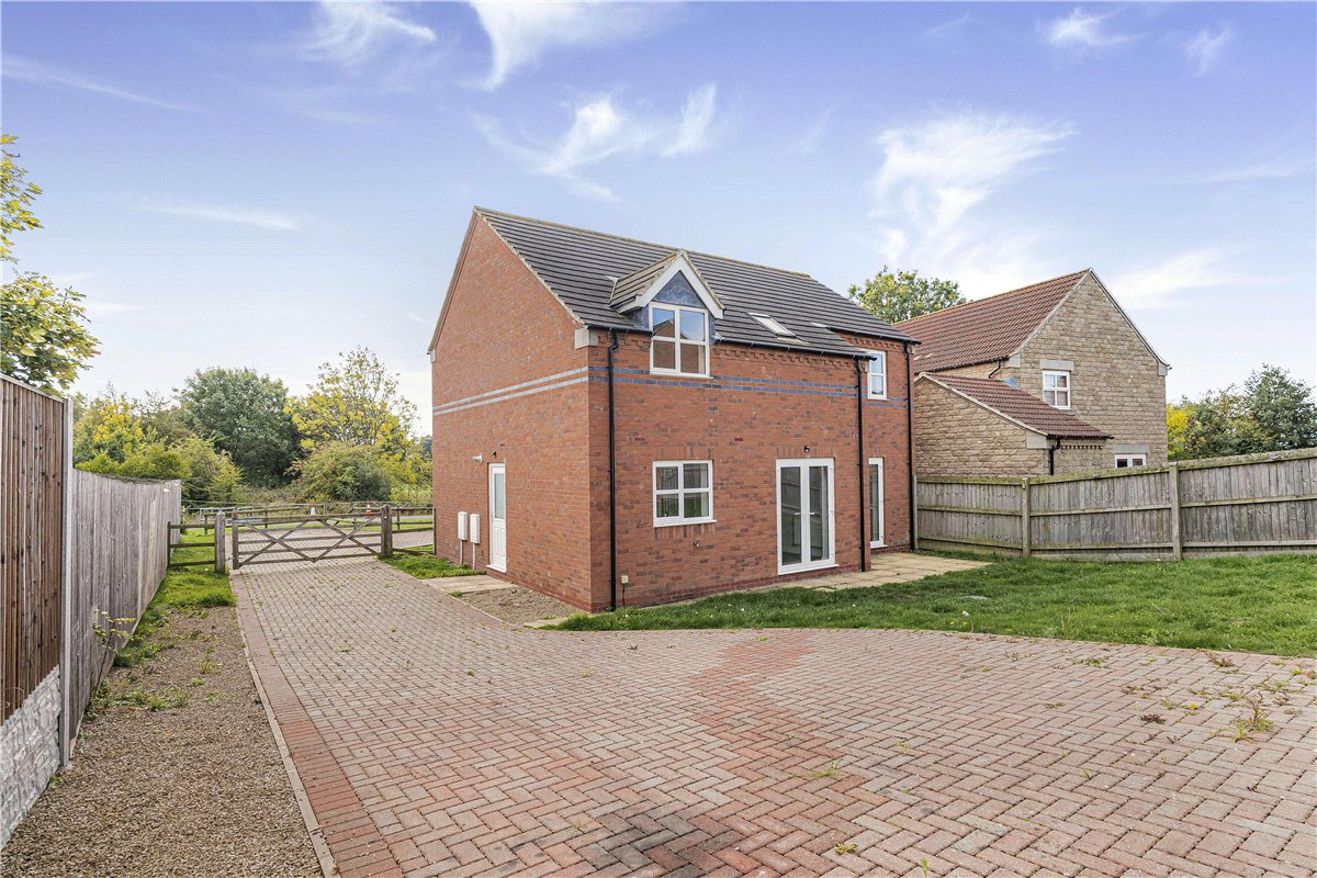 4 bedroom house, Thurgaton Way, Newton DE55 - Let Agreed
