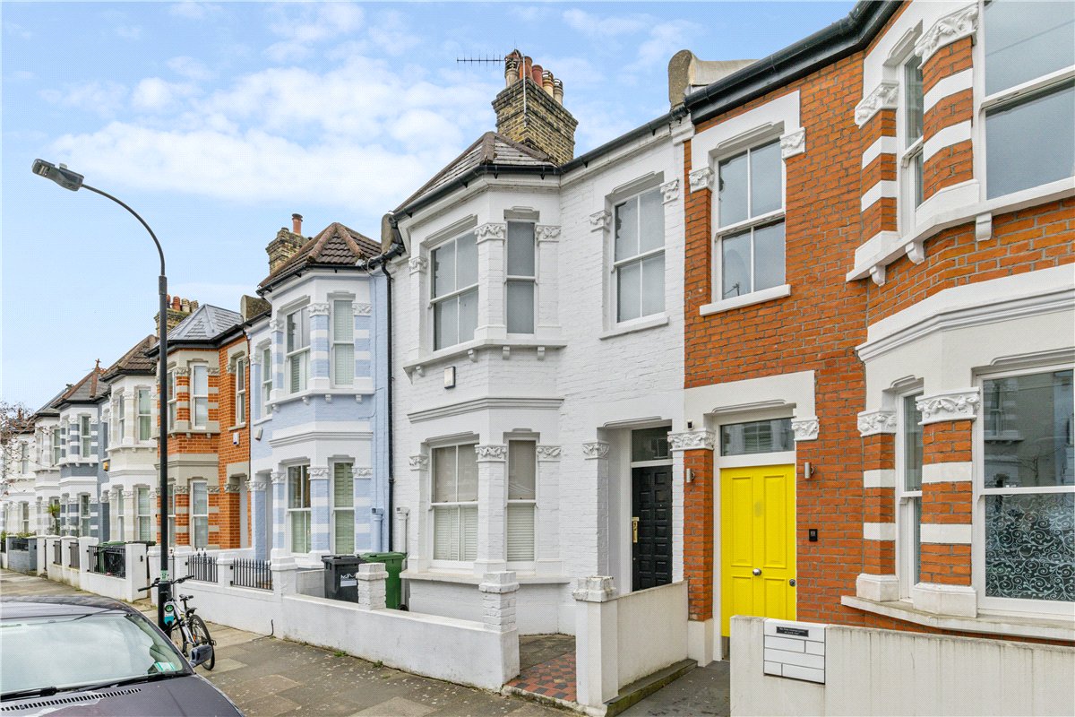 4 bedroom house, Firth Gardens, London SW6 - Available