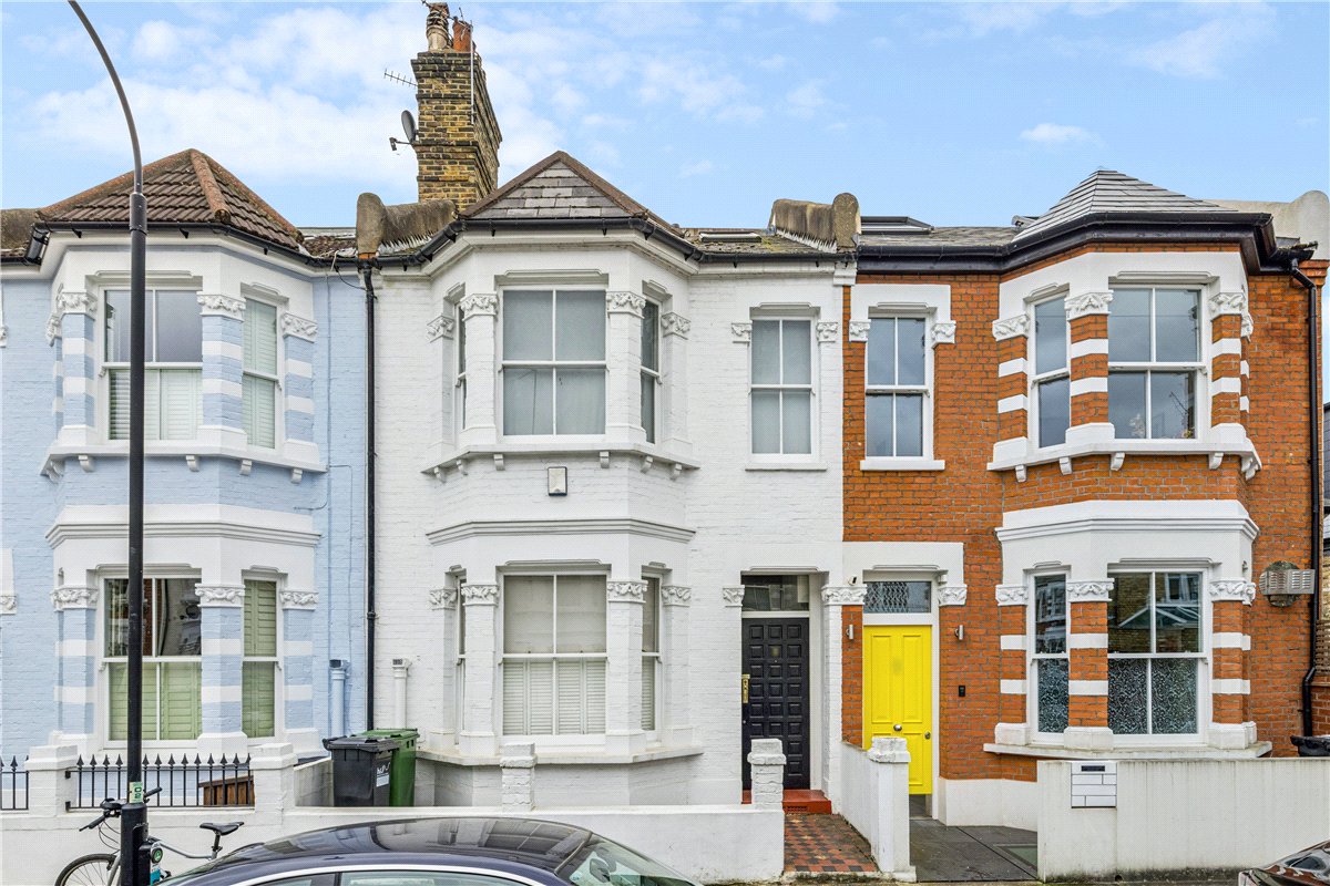 4 bedroom house, Firth Gardens, London SW6 - Available
