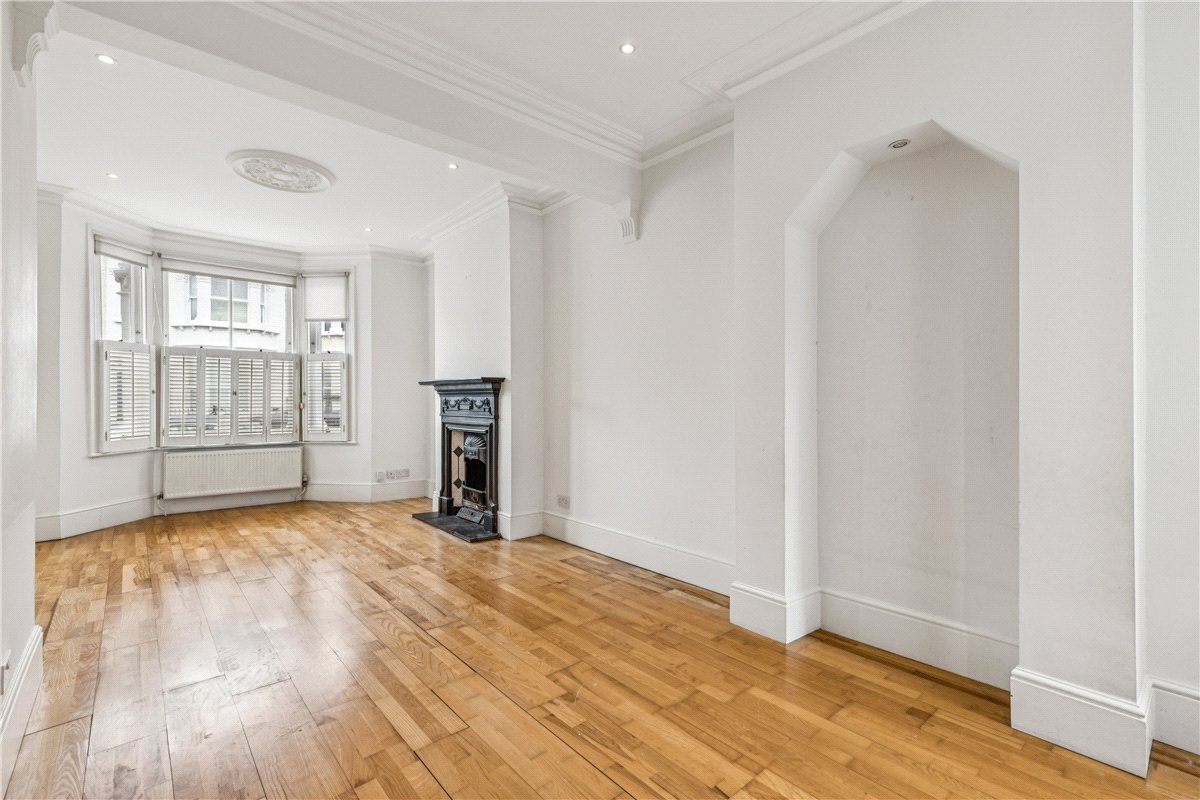 4 bedroom house, Firth Gardens, London SW6 - Available