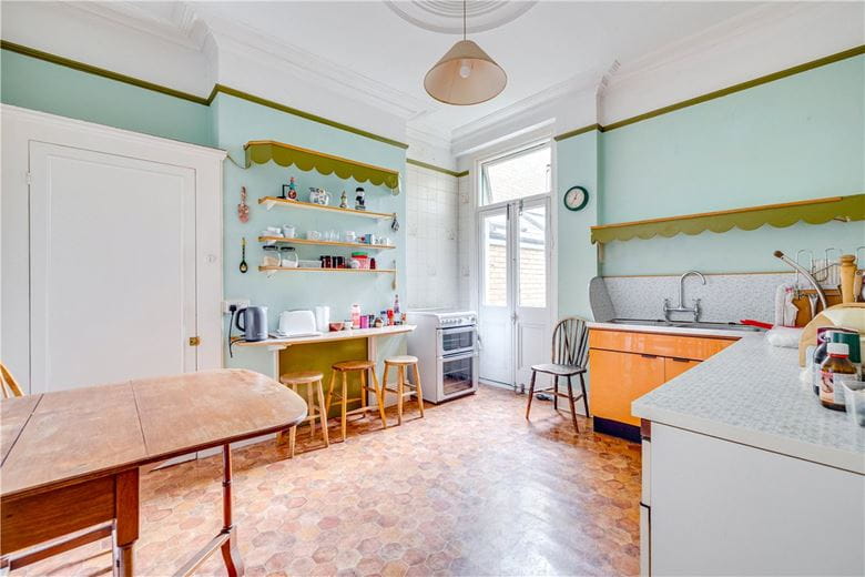 4 bedroom house, Finlay Street, London SW6 - Available