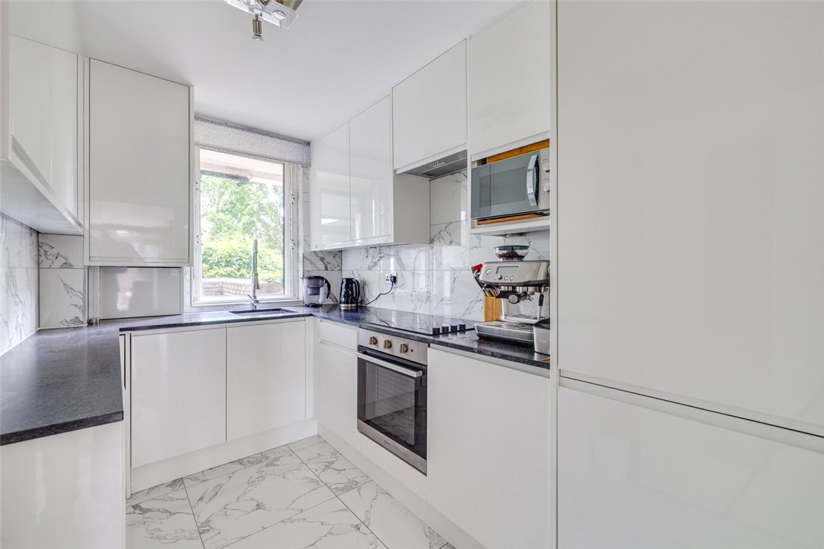 1 bedroom flat, Stevenage Road, London SW6 - Sold