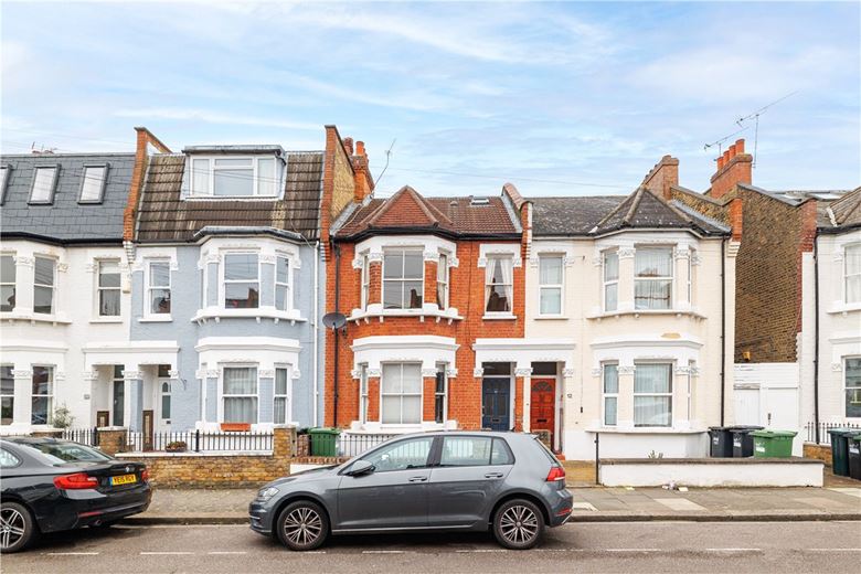 2 bedroom flat, Queensmill Road, London SW6 - Sold STC